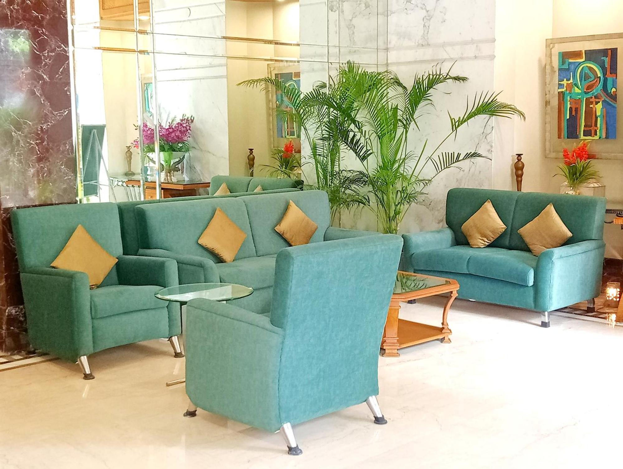 Hotel Sarovar Portico Kalupur